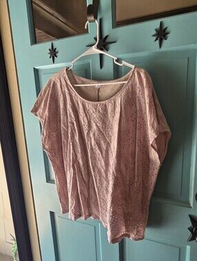 Old Navy Dusty Rose Eyelet Short-Sleeve Blouse